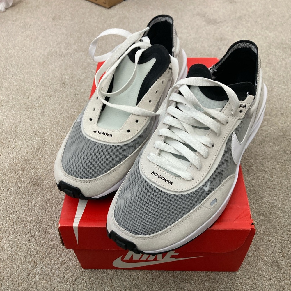 Nike Waffle One (M-7.5/W-9)